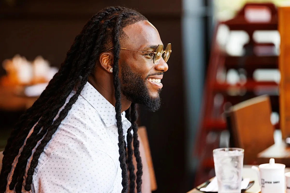 From Oura Rings to ramen bars, Jaylon Smith, 30, is now a millionaire 'unicorn investor'