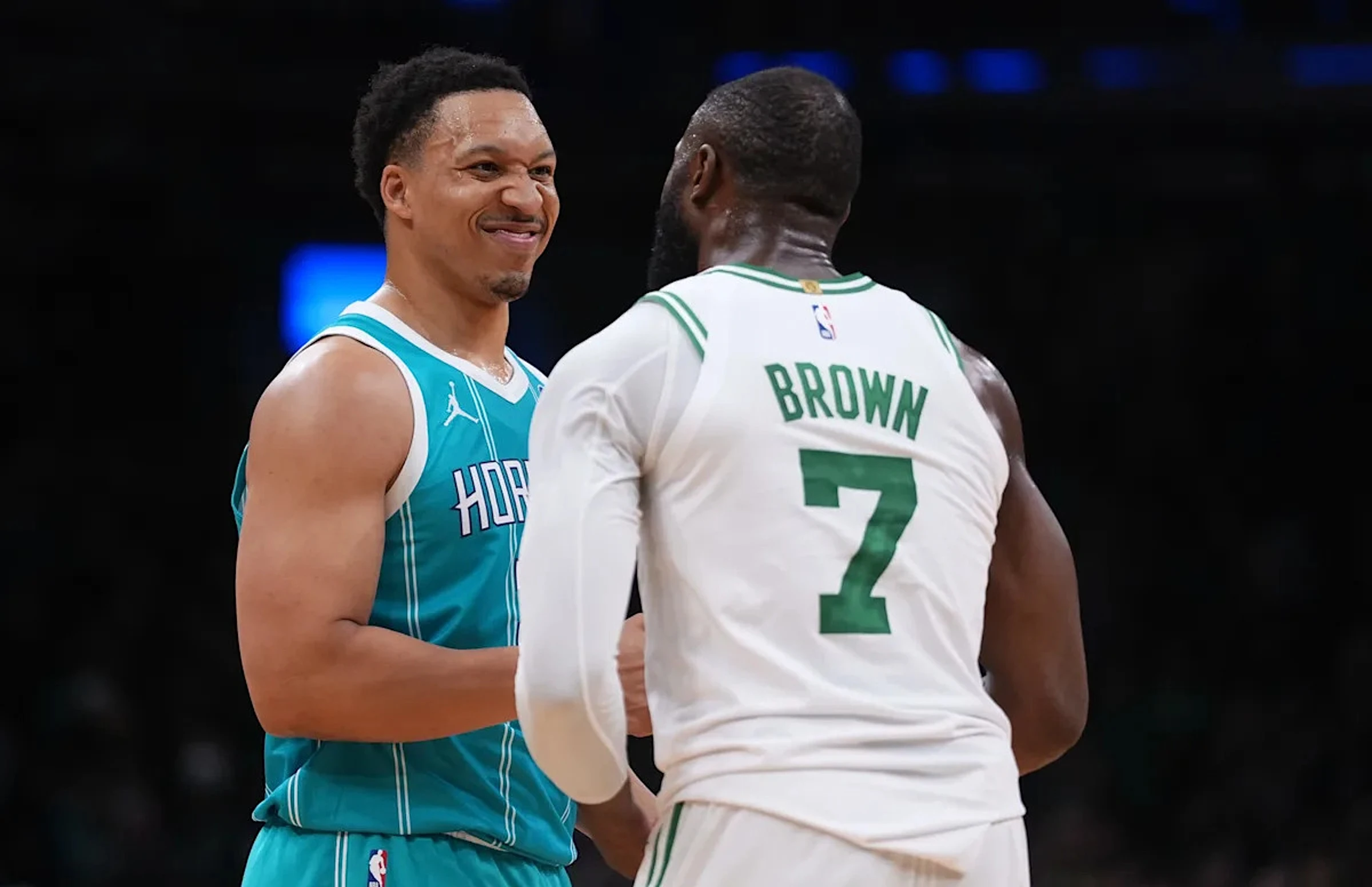Former Vol scores nine points for Charlotte at Boston