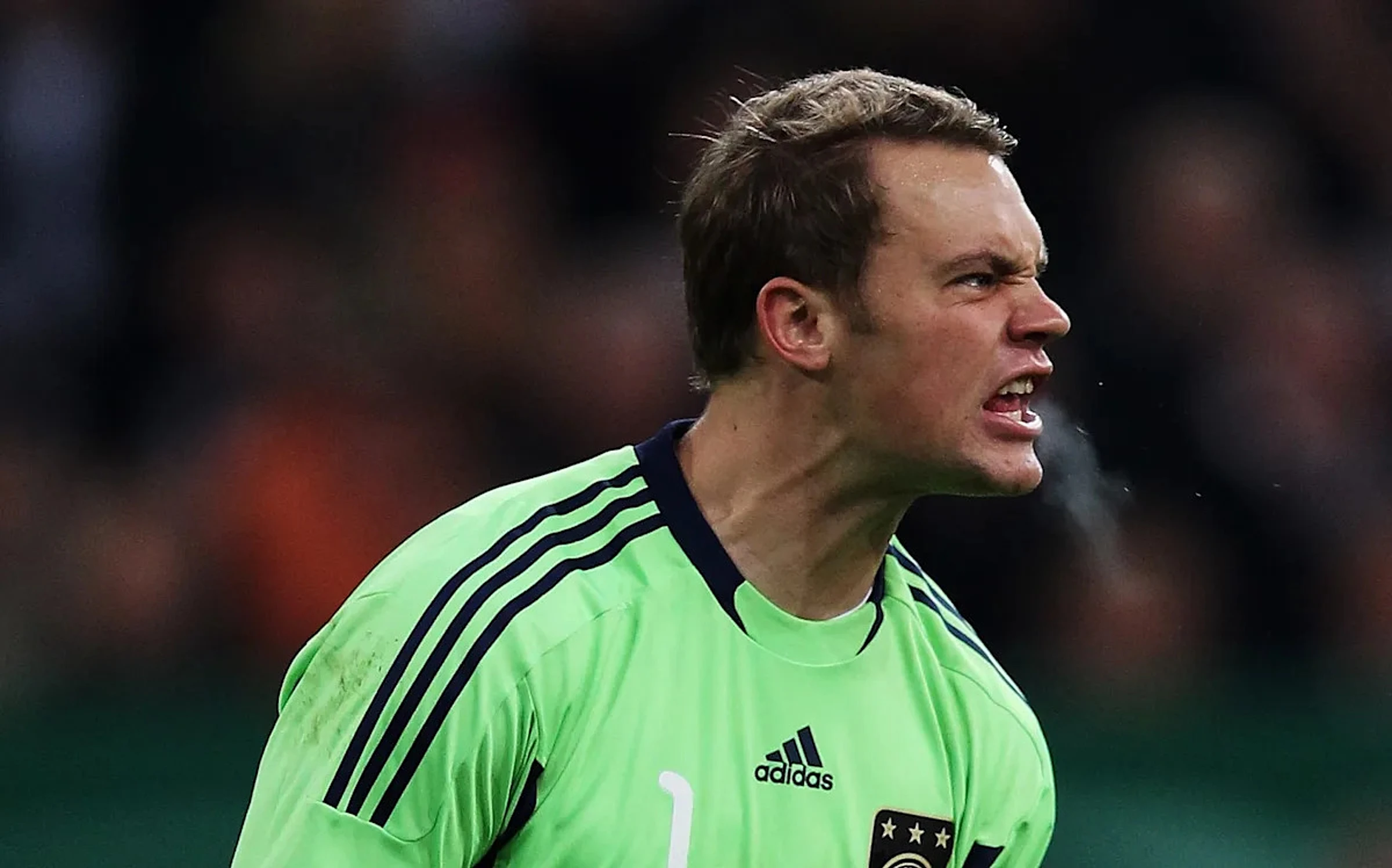 Manuel Neuer reacts with annoyance at yet another question to 2026 World Cup participation