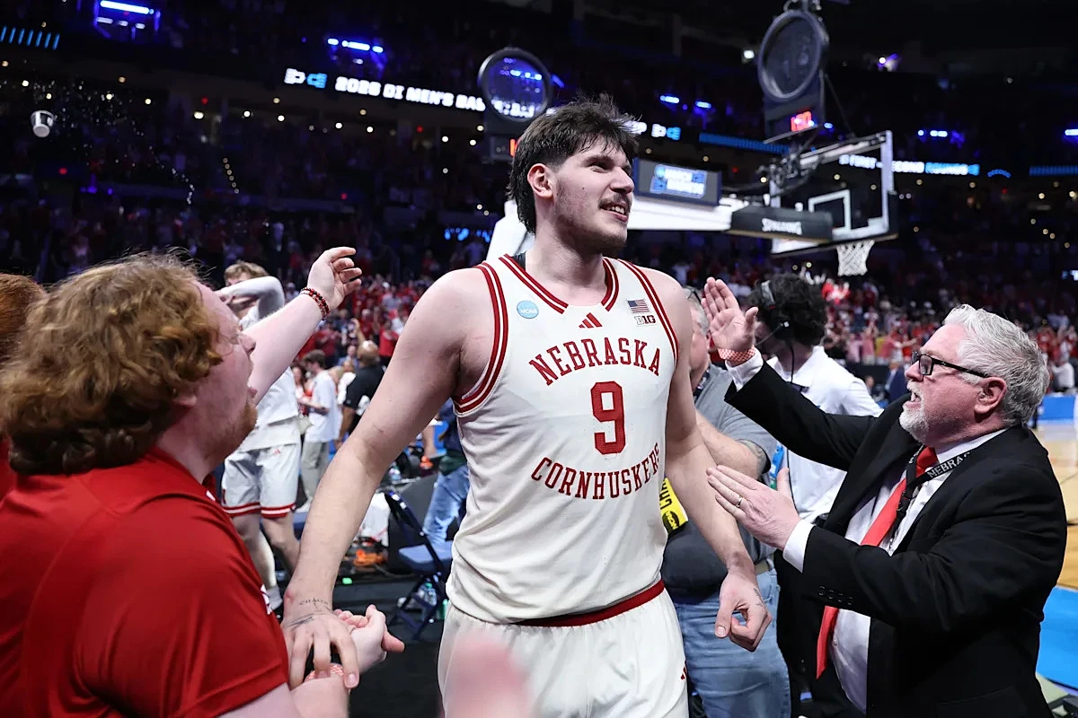 Social media reacts to Nebraska forward entering the transfer portal