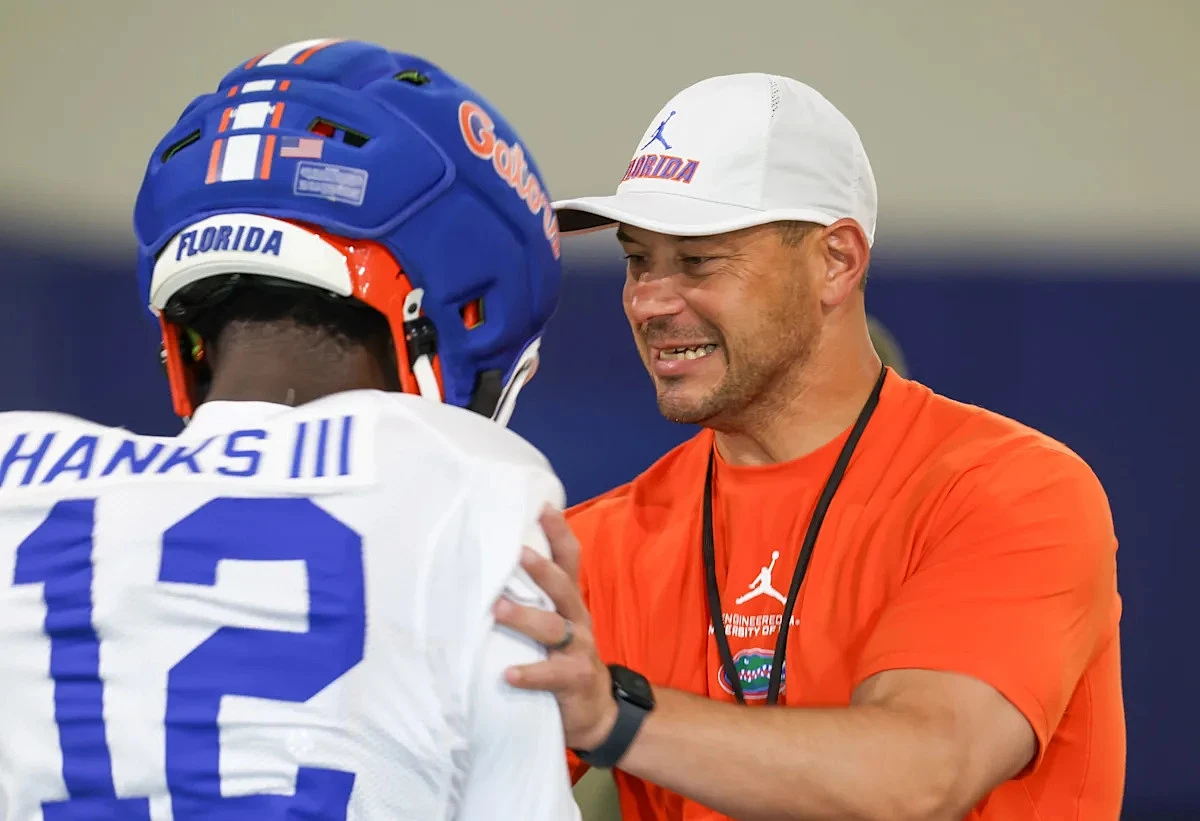 Florida football lands commitment from five-star offensive lineman Maxwell Hiller