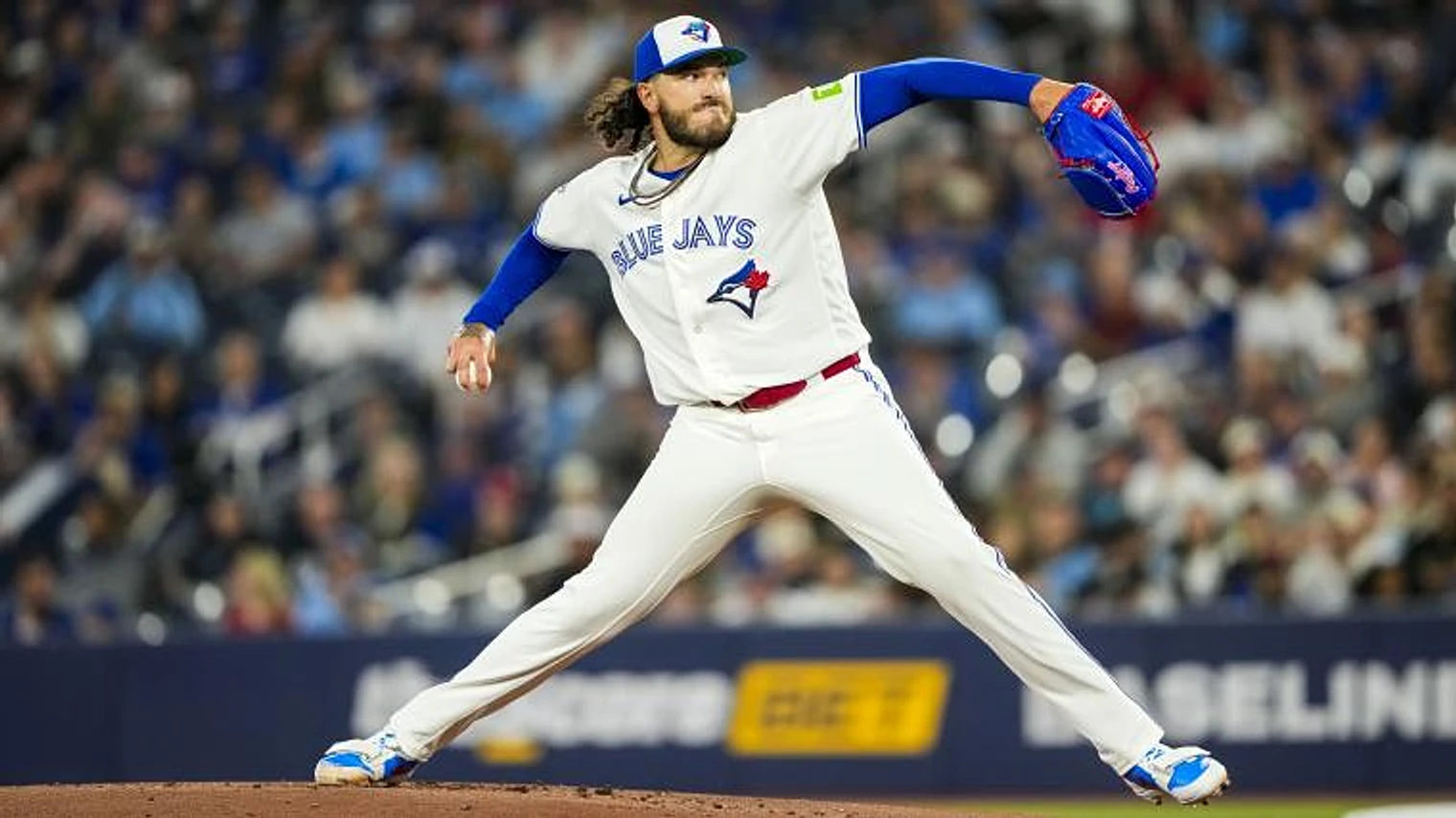 Blue Jays predicted to trade for $56M Cy Young winner to replace injured Cody Ponce amid slow start