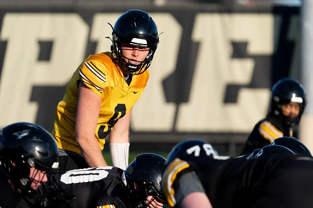 Iowa football, notes and observations from Hawkeyes' open spring practice on April 9