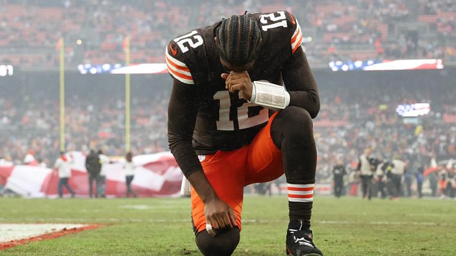 Browns' predicted trade replaces Shedeur Sanders with 1st-round QB