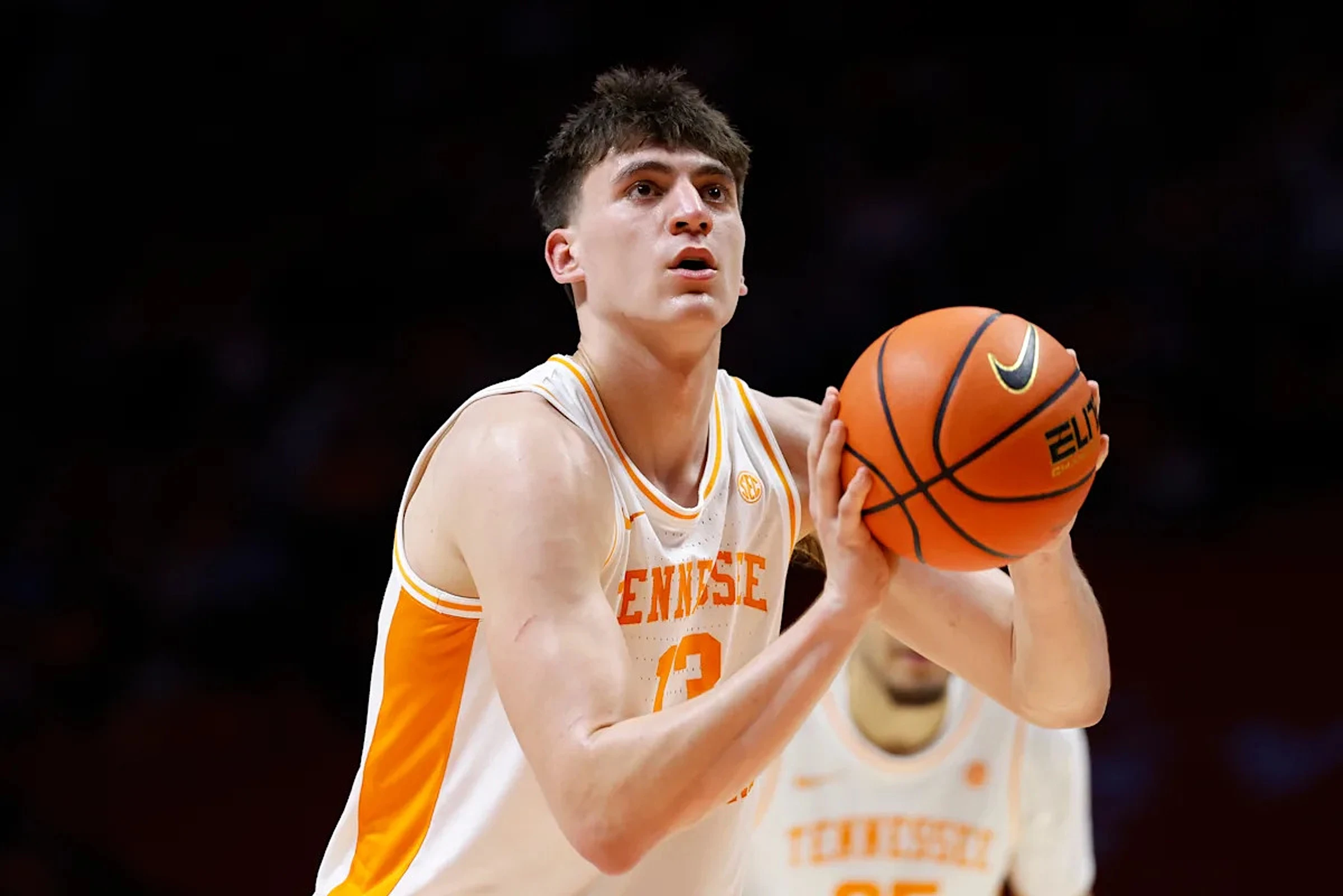 J.P. Estrella reportedly transfers from Tennessee to Michigan