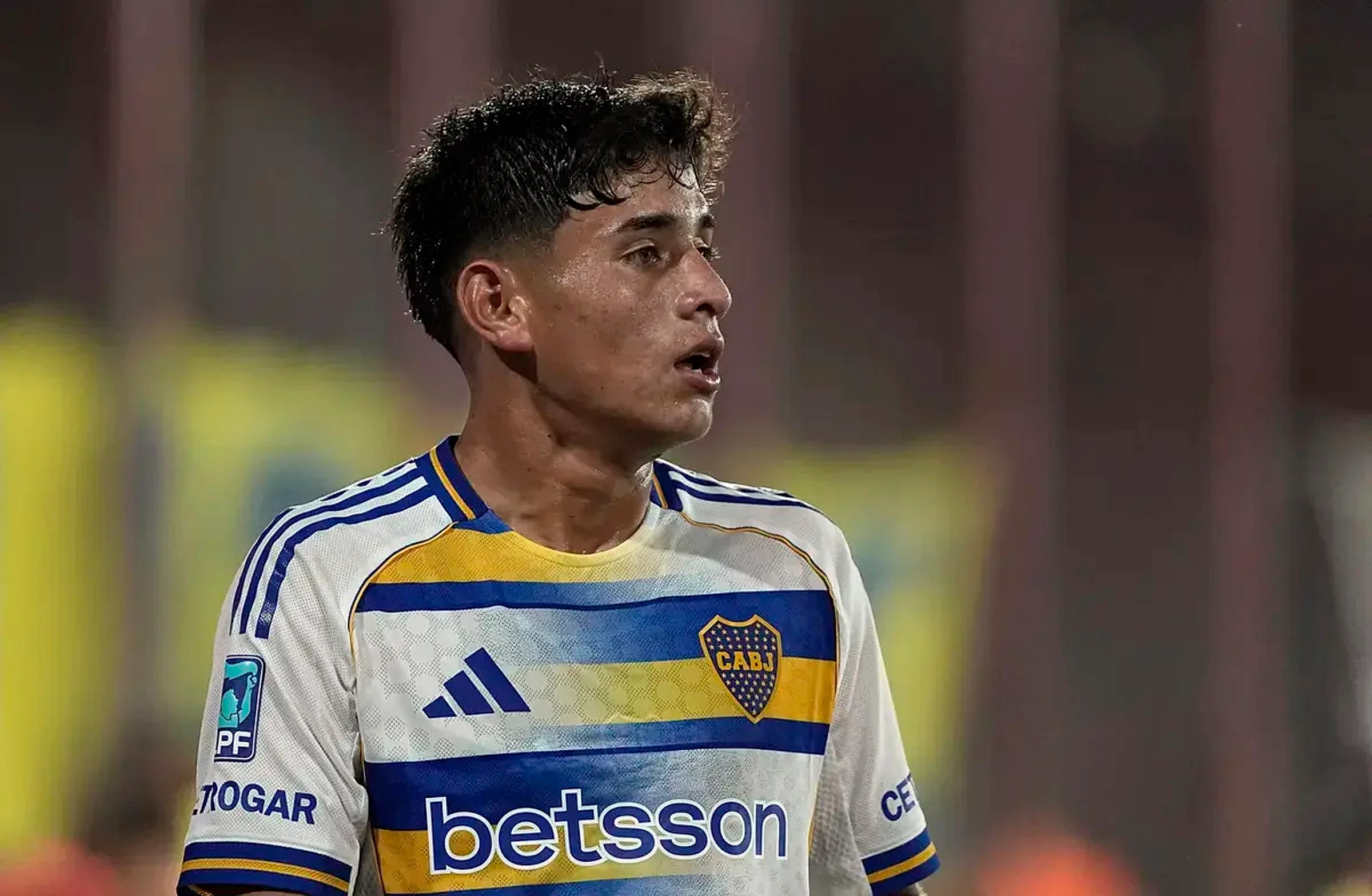Manchester City owners monitoring £15M Argentine teenager on brink of National Team