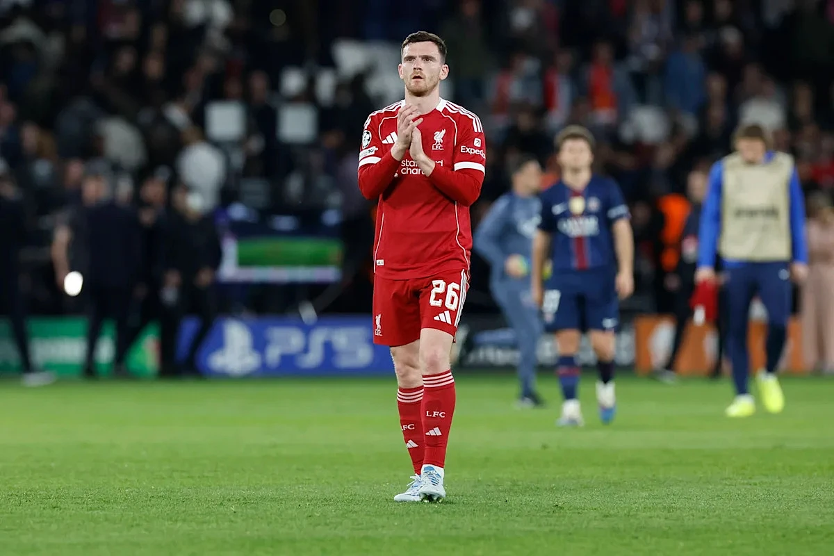 Tottenham favourites to sign defensive legend if they avoid relegation
