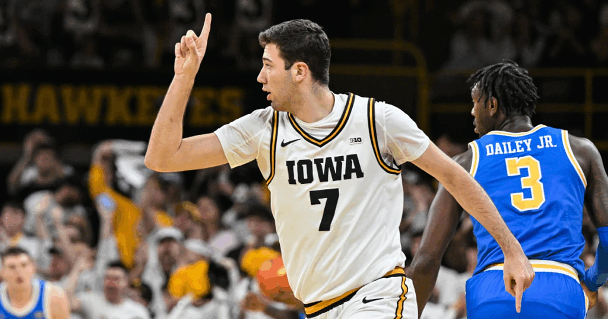 Iowa forward Alvaro Folgueiras plans to enter NCAA Transfer Portal