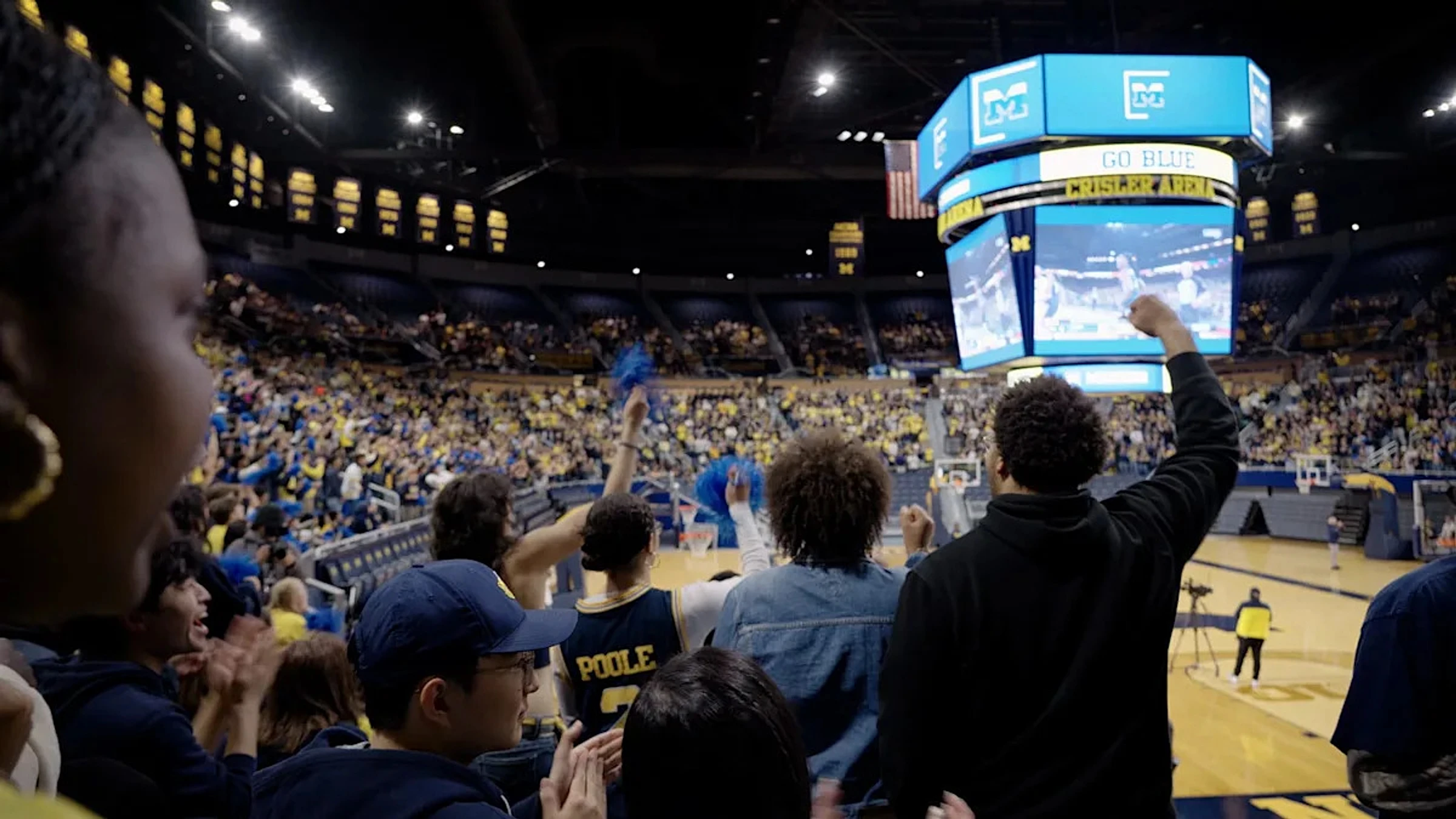 How to take the bus from Detroit to Michigan championship parade