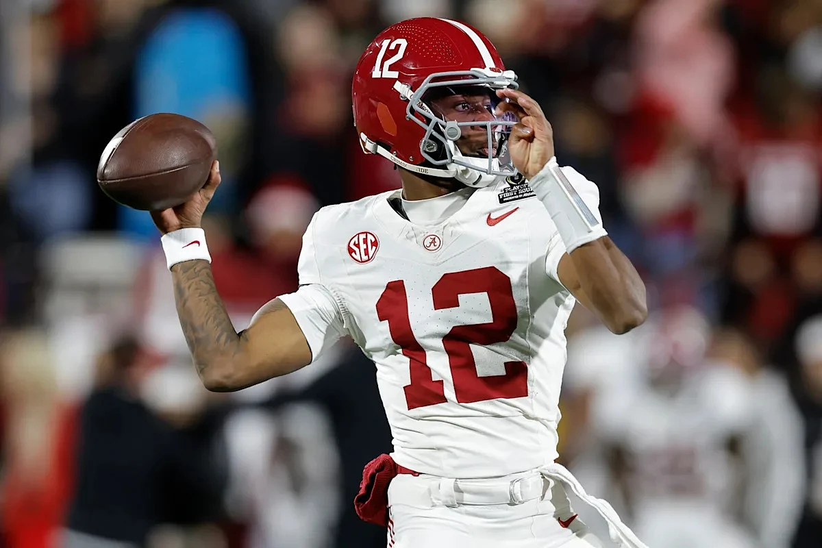 Alabama's spring game offers a glimpse of the Tide's next starting QB, Mack or Russell