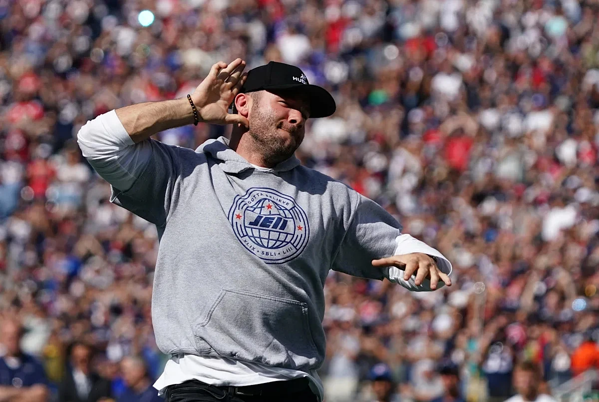 Julian Edelman has complete faith in Patriots’ draft plan (Exclusive)