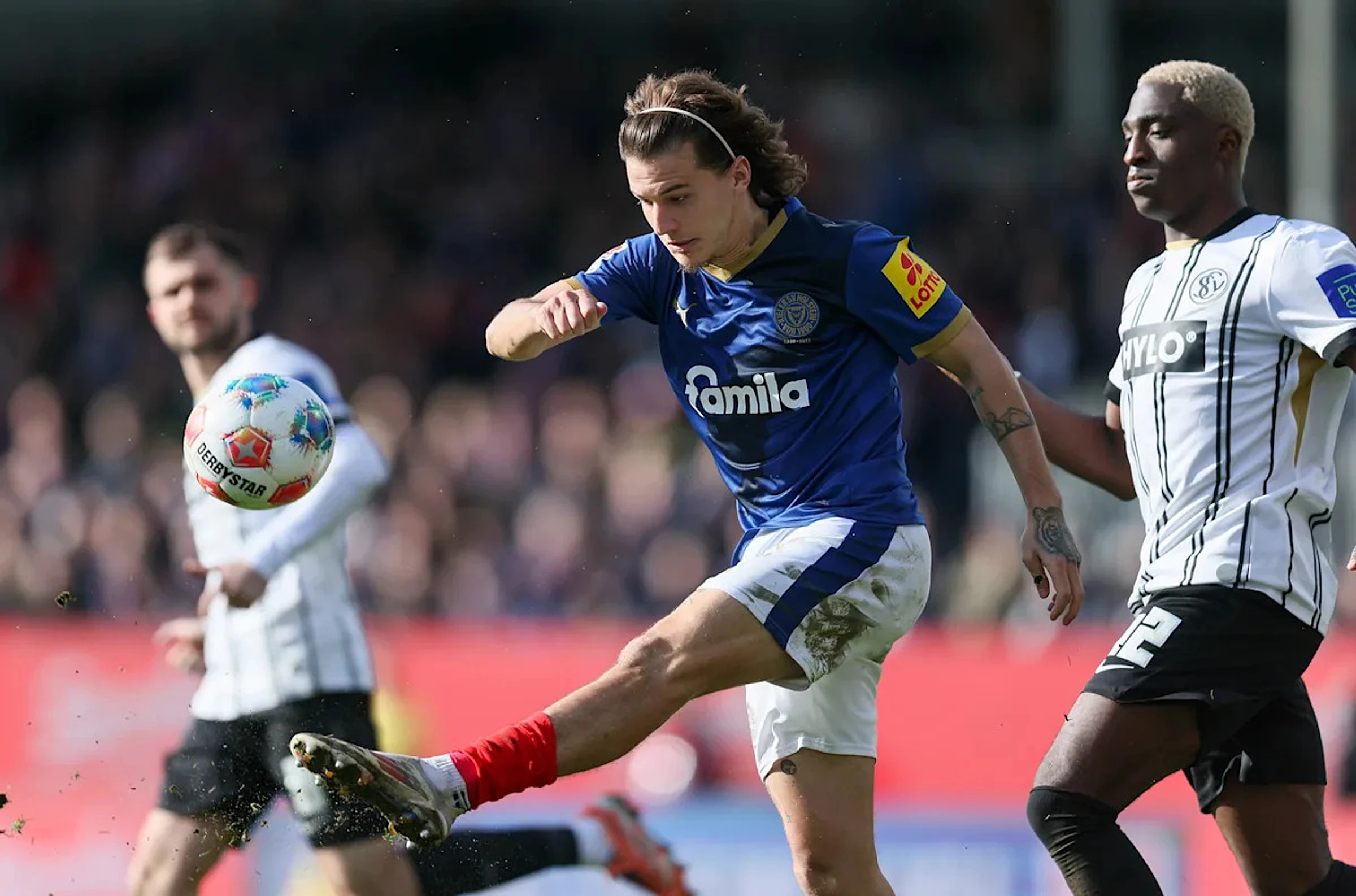 😢 That looked nasty! Will this Kiel star miss his home World Cup?