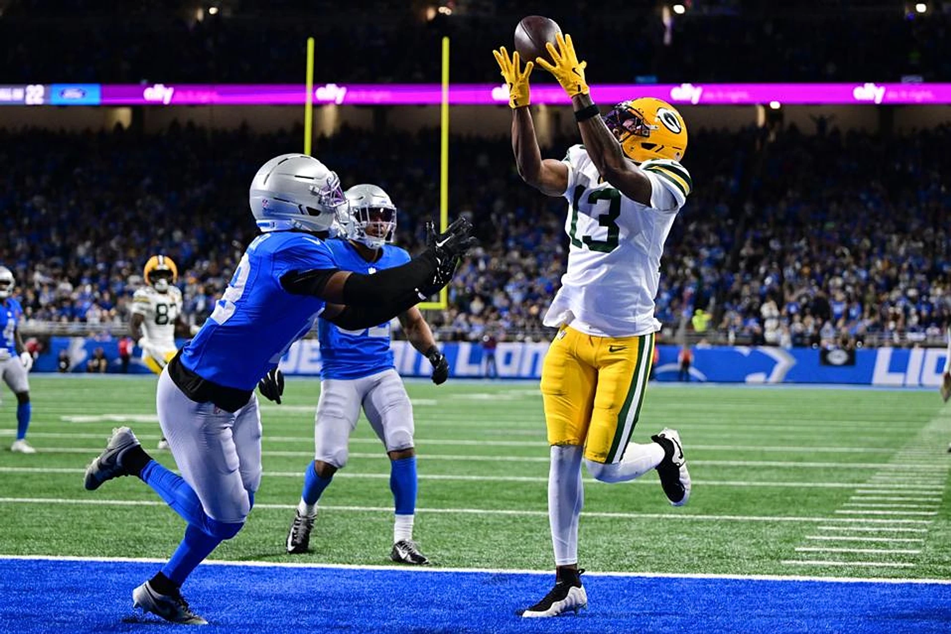 Packers Trade Inconsistent Dontayvion Wicks To The Eagles