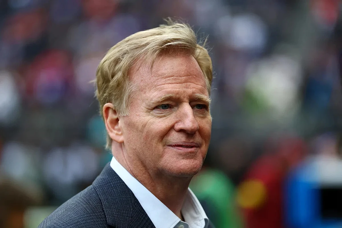 Roger Goodell fires back at Kyle Shanahan's Australia game criticism