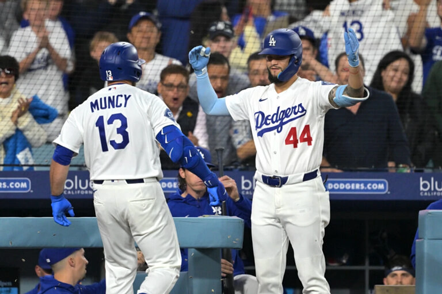 Max Muncy Walks Off Rangers With 3 Home Run Night - Image 1