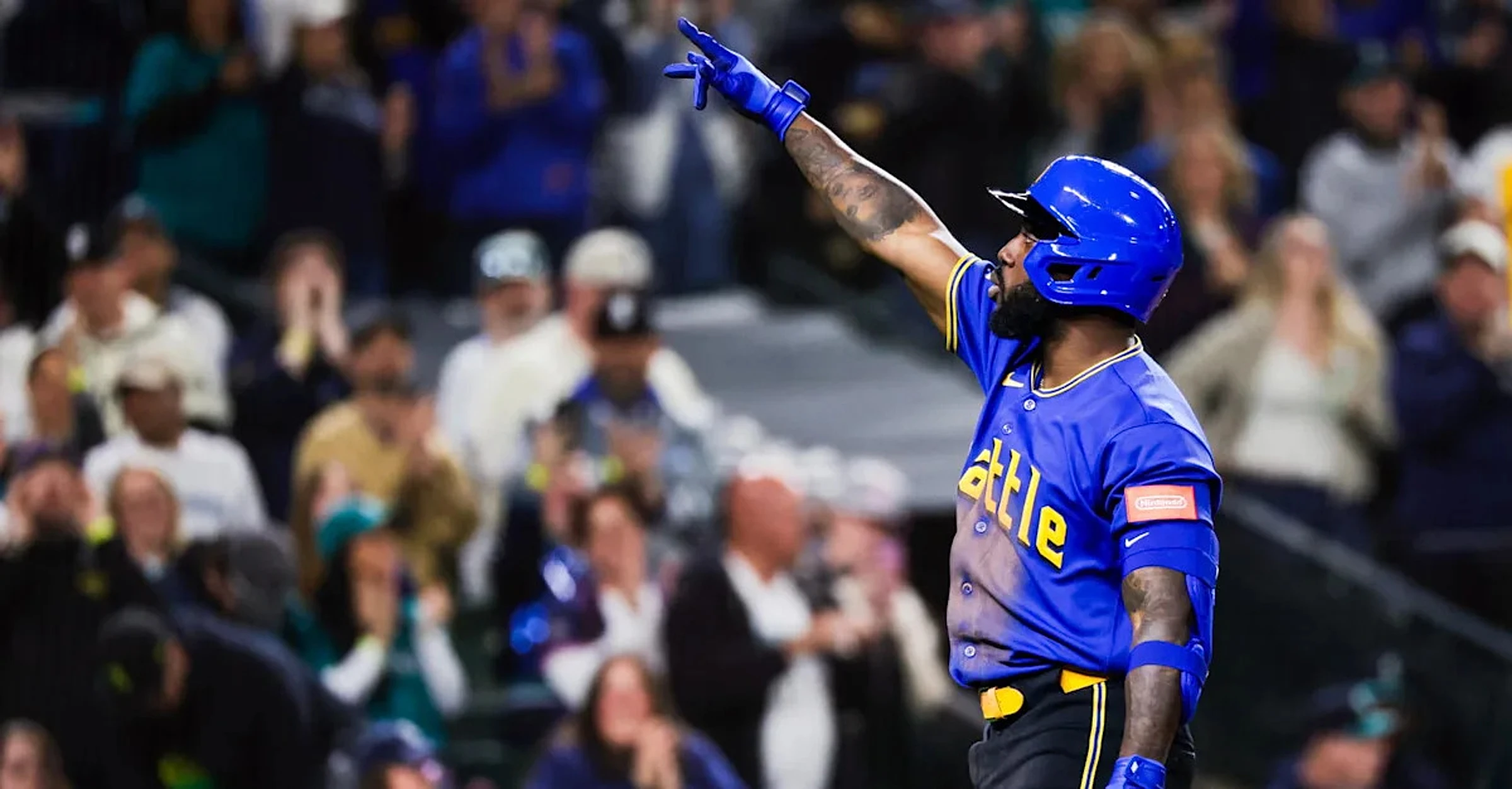 Seattle Mariners Snap 5-Game Losing Streak in 9-6 Win Against Houston Astros - Image 1