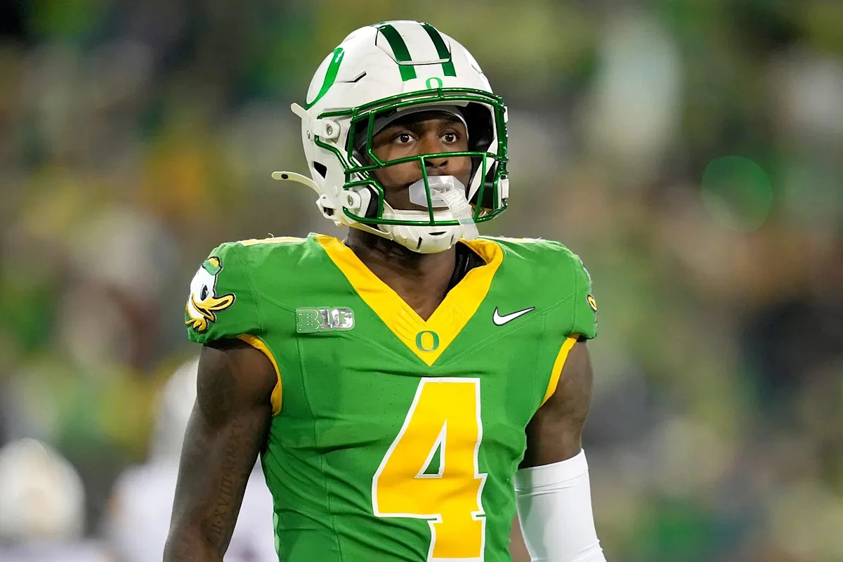 Commanders recently met with superfast Oregon WR ahead of NFL Draft - Image 1