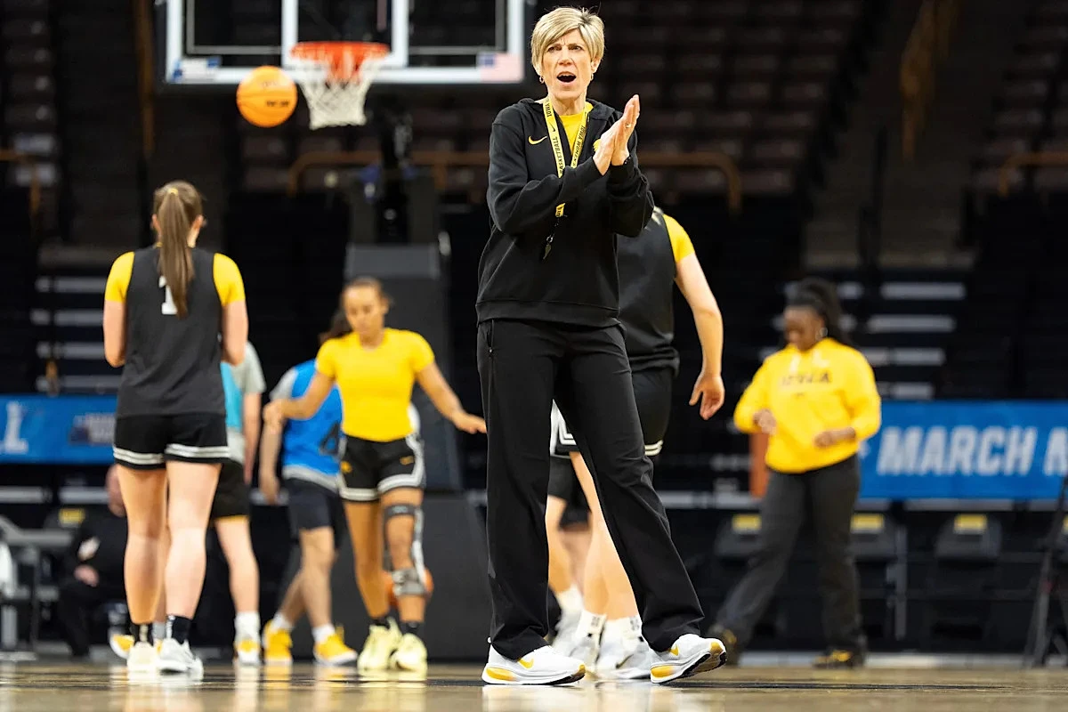 Two-time All-OVC transfer portal guard visiting Iowa women's basketball - Image 1