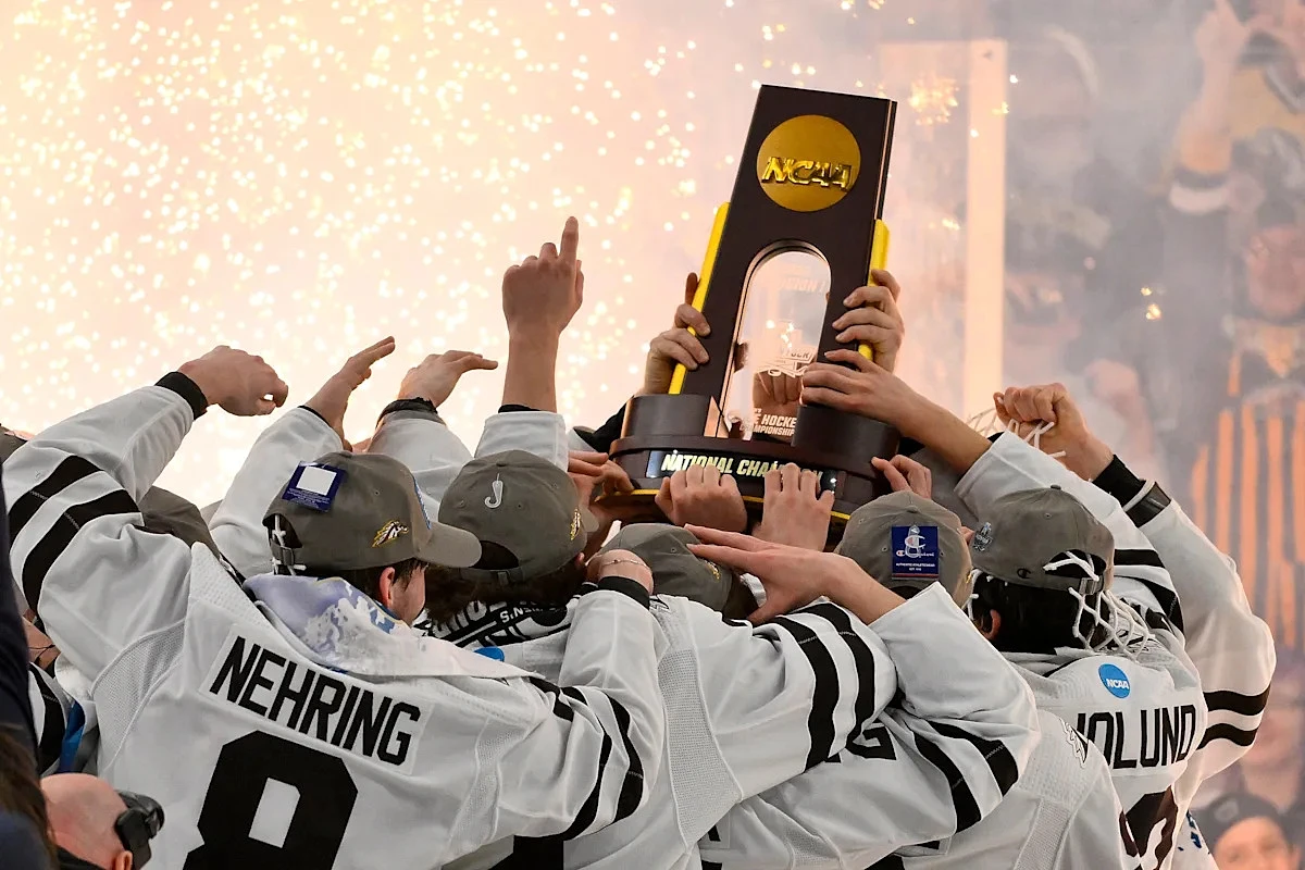 Who won Frozen Four championship last year? List of NCAA men's hockey champions - Image 1