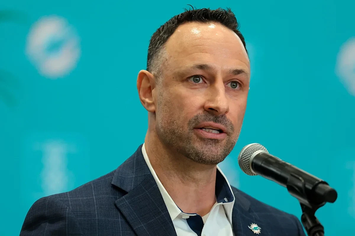 Dolphins GM details why the Jaylen Waddle trade happened - Image 1