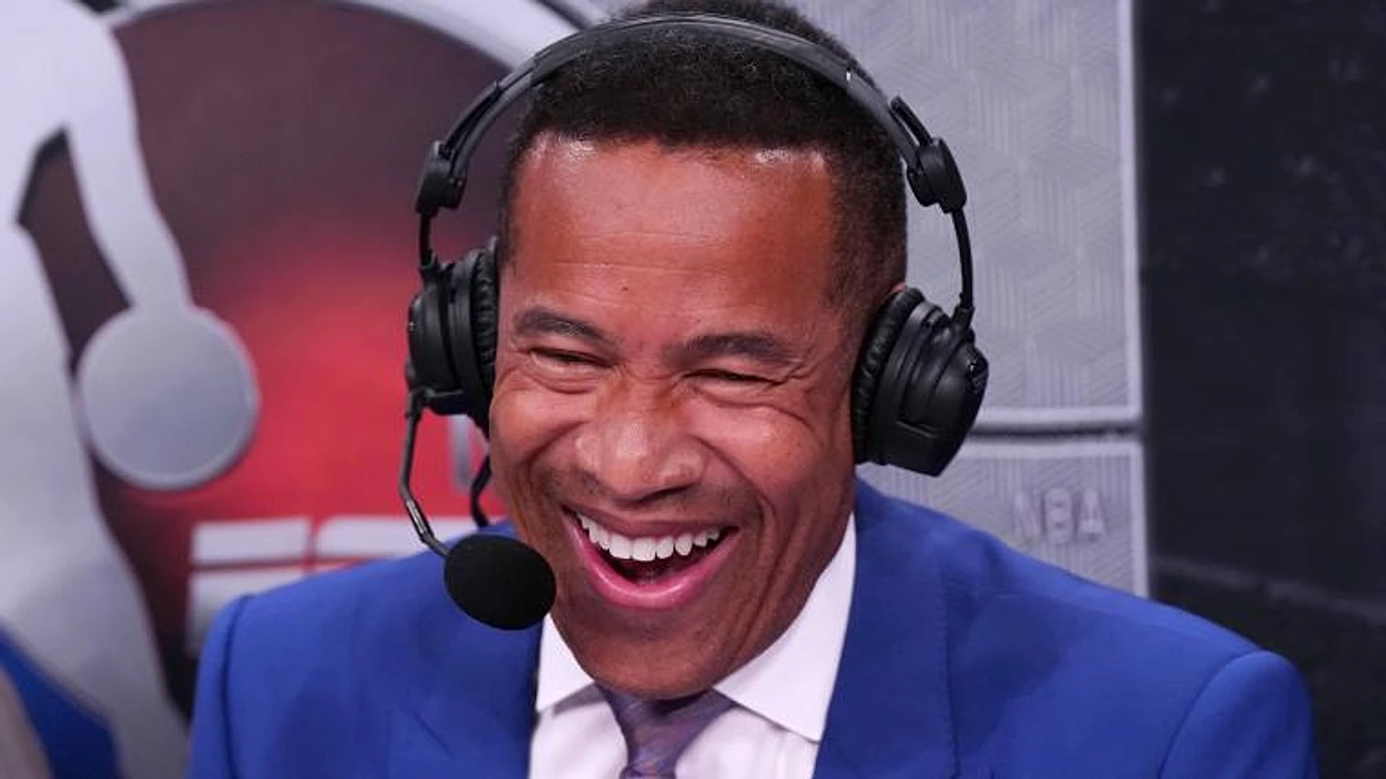 Is Mark Jones retiring? Why sportscaster is leaving ESPN after 36 years - Image 1