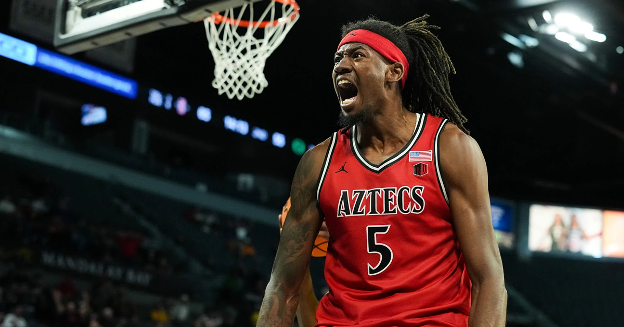 San Diego State forward Pharaoh Compton commits to Oregon out of NCAA transfer portal per report - Image 1