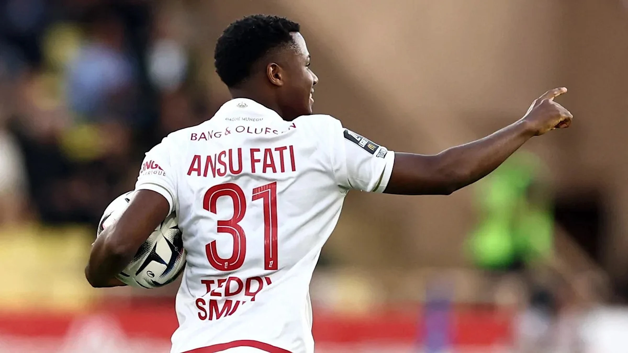 Barcelona dealt blow to plans for significant summer exit