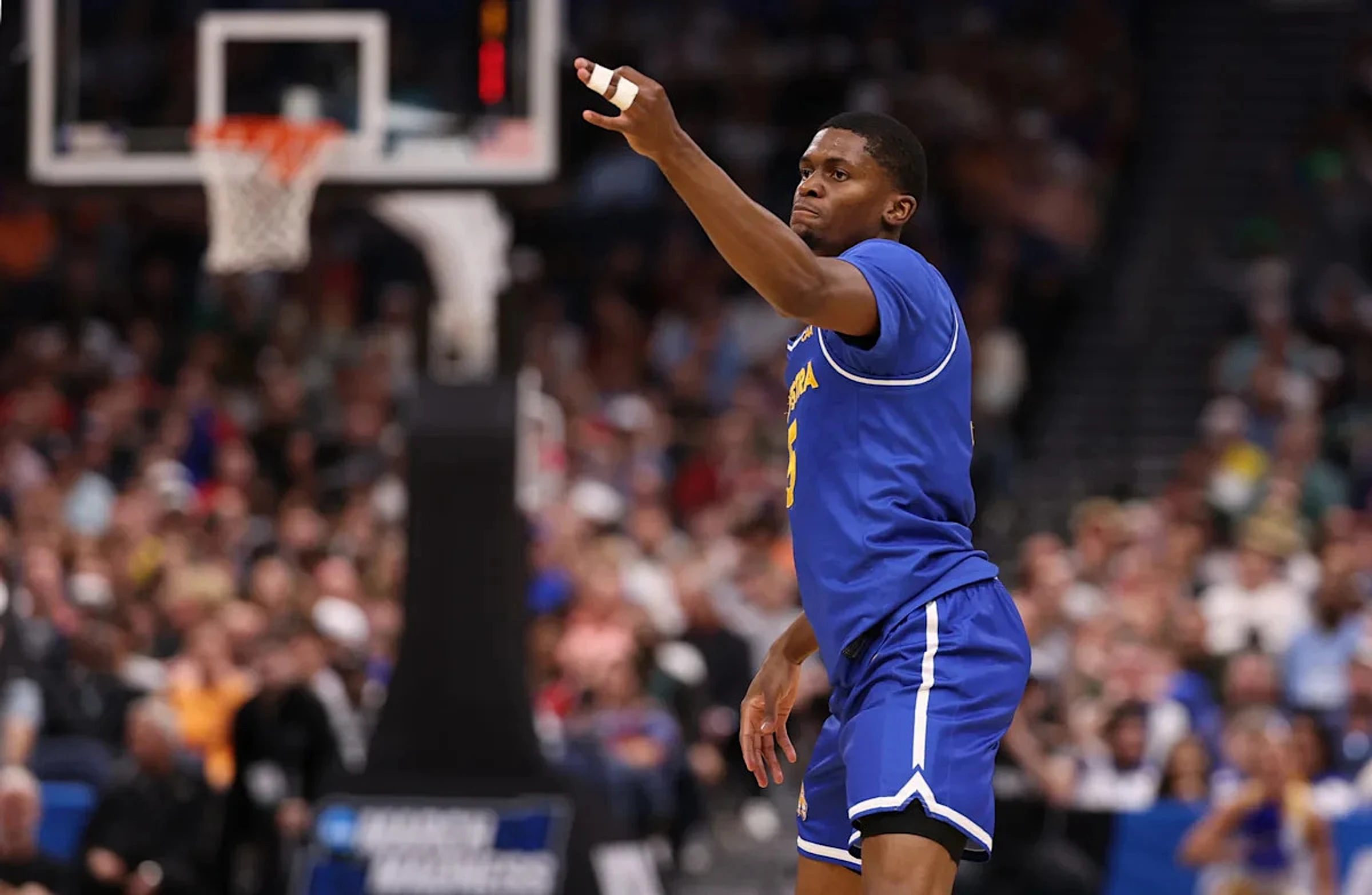 Iowa basketball transfer portal fit: Cruz Davis, Point Guard