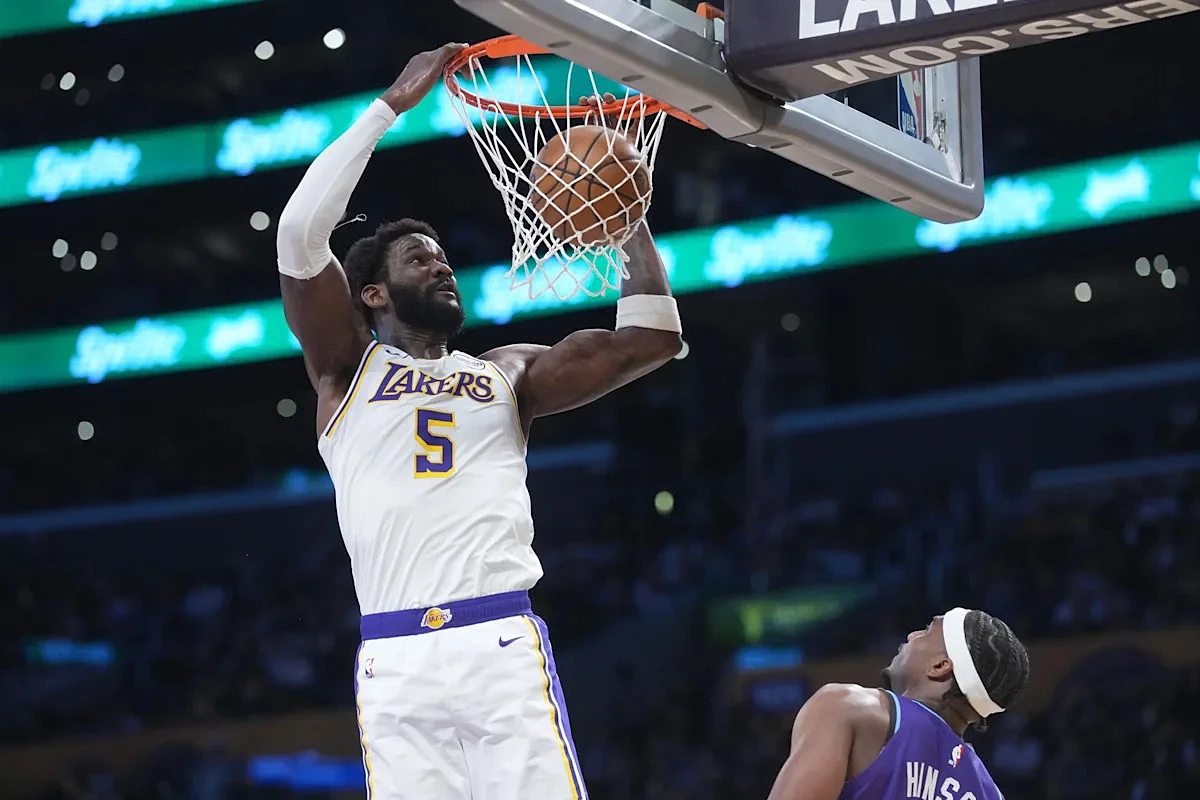 Deandre Ayton acts surprised when told Lakers will play Rockets