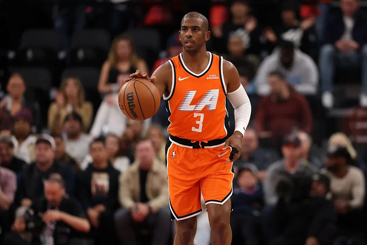 Longtime NBA guard Chis Paul joins Campbell Hall as an assistant coach