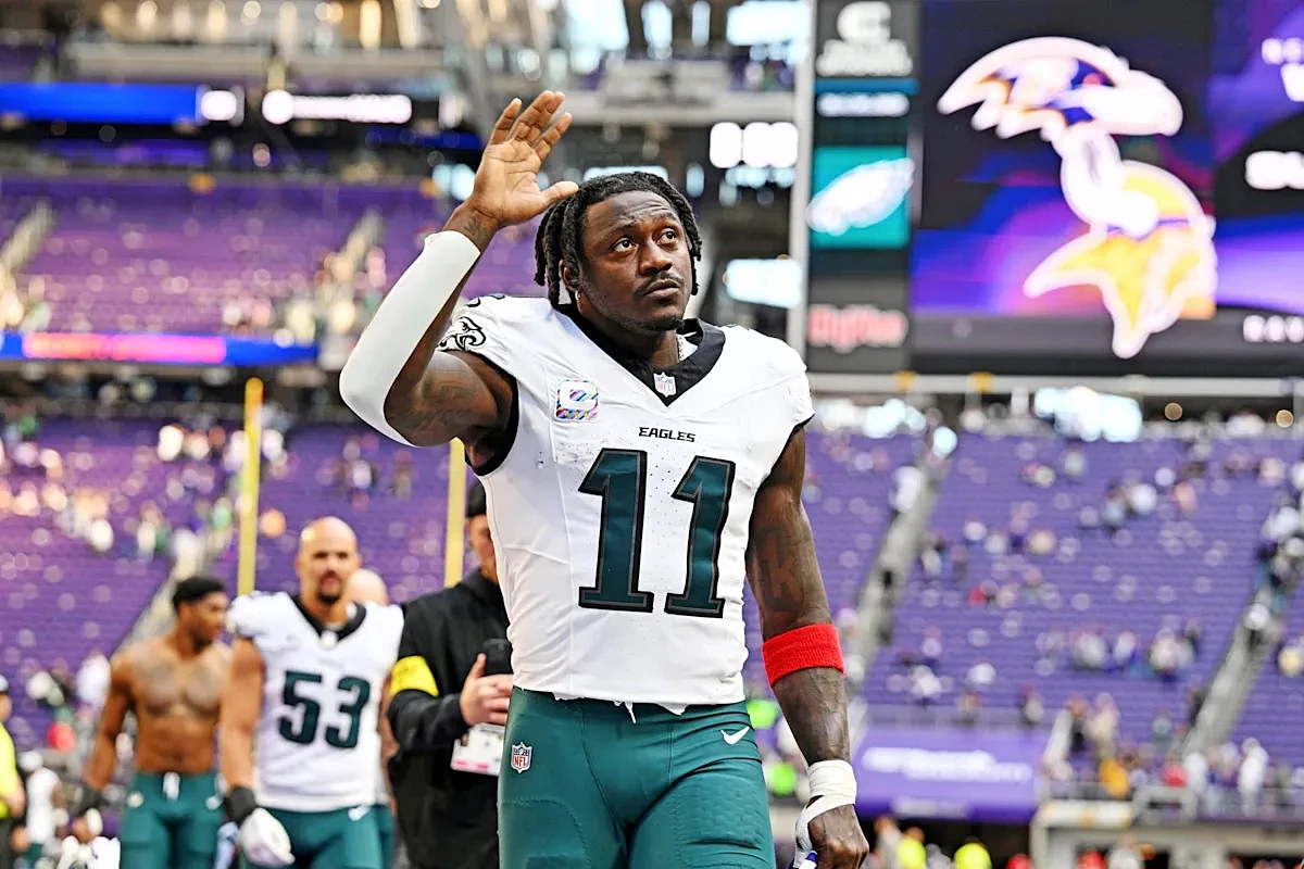 New England Patriots Exec Adds Fuel To A.J. Brown Trade Rumors