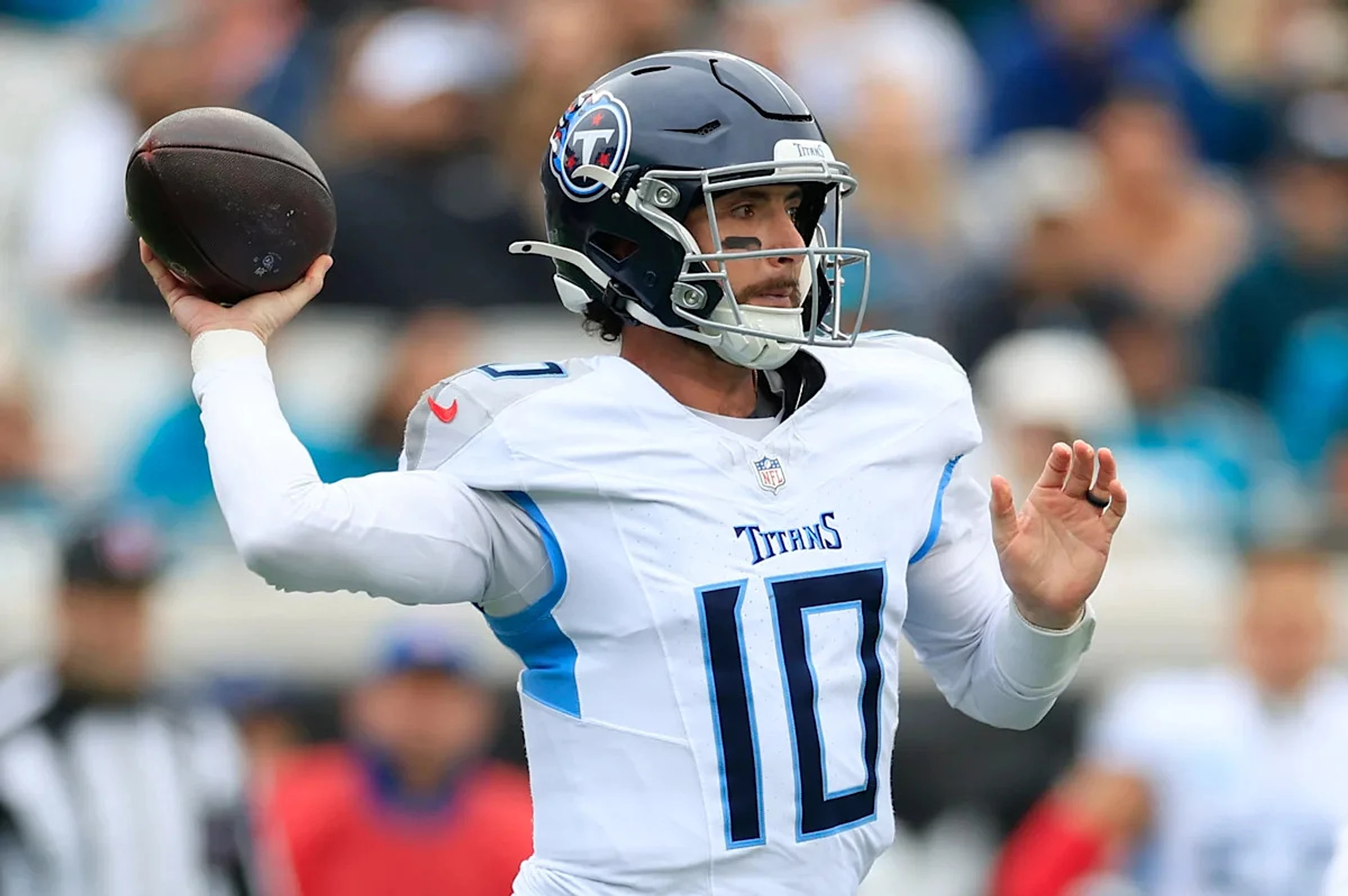 Giants sign quarterback Brandon Allen
