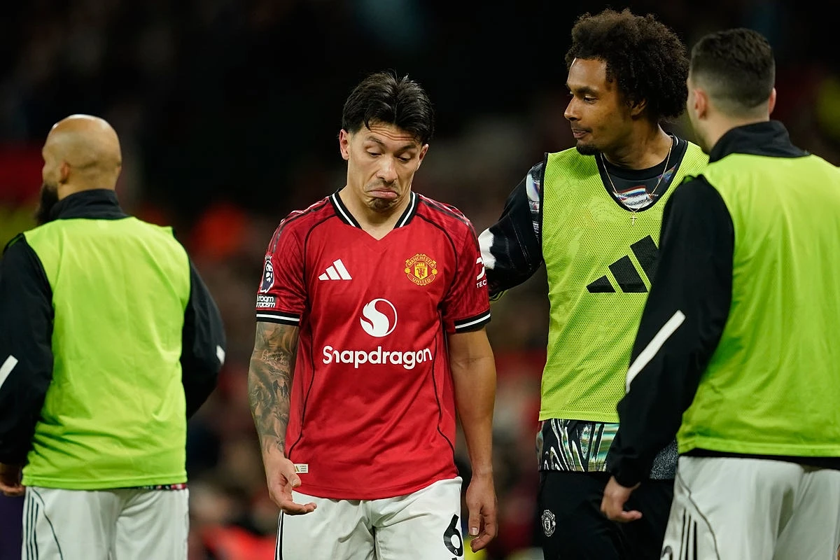 Michael Carrick: Lisandro Martinez hair-pull red card ‘one of worst I’ve ever seen’
