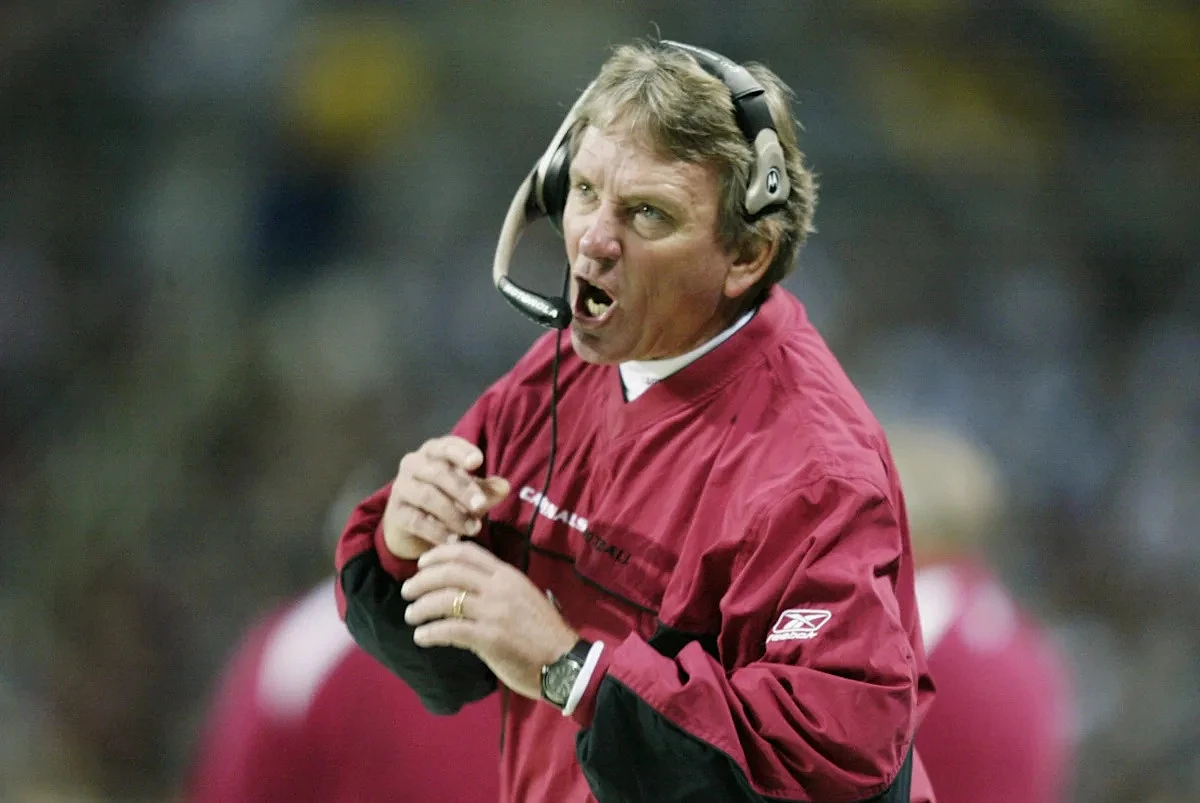 Former Arizona Cardinals head coach dead at 74