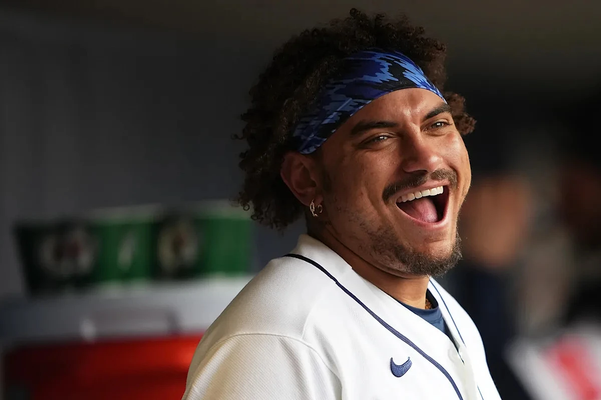Josh Naylor breaks out of season-long slump with 2 homers as Mariners sweep Astros