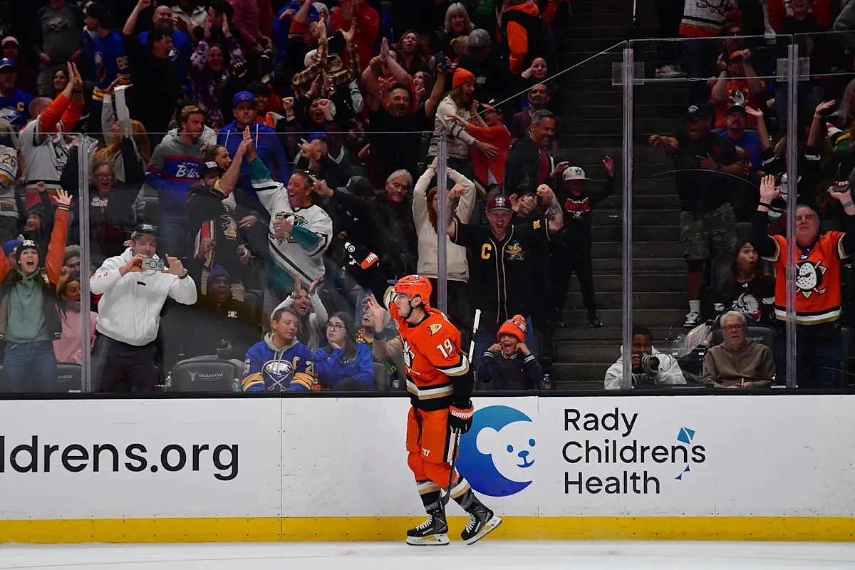 Anaheim Ducks Clinch Playoffs for First Time in Eight Years