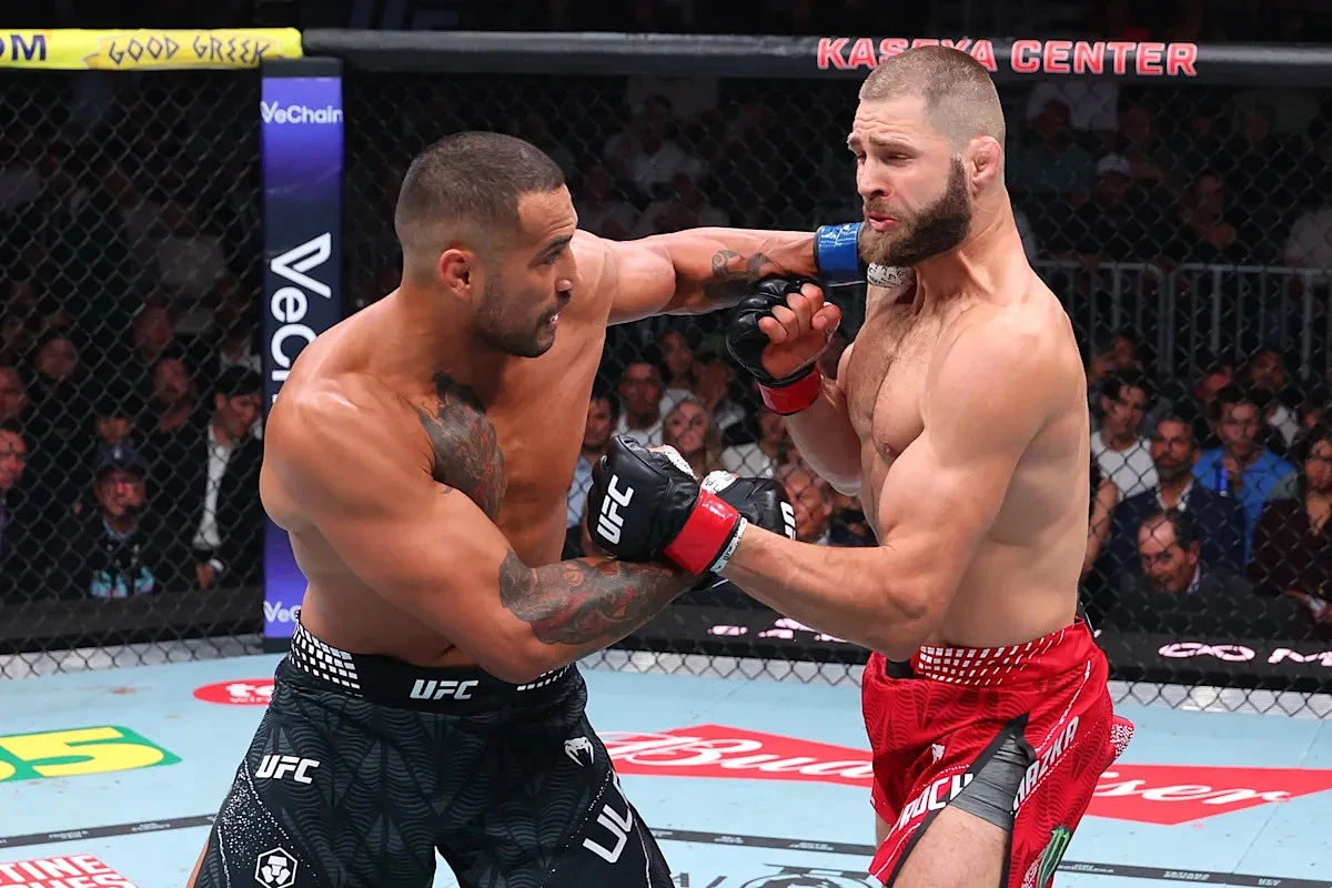 Morning Report | Ray Longo blasts Jiri Prochazka for UFC 327 loss: ‘His first trainer needs to go back and watch the Karate Kid’