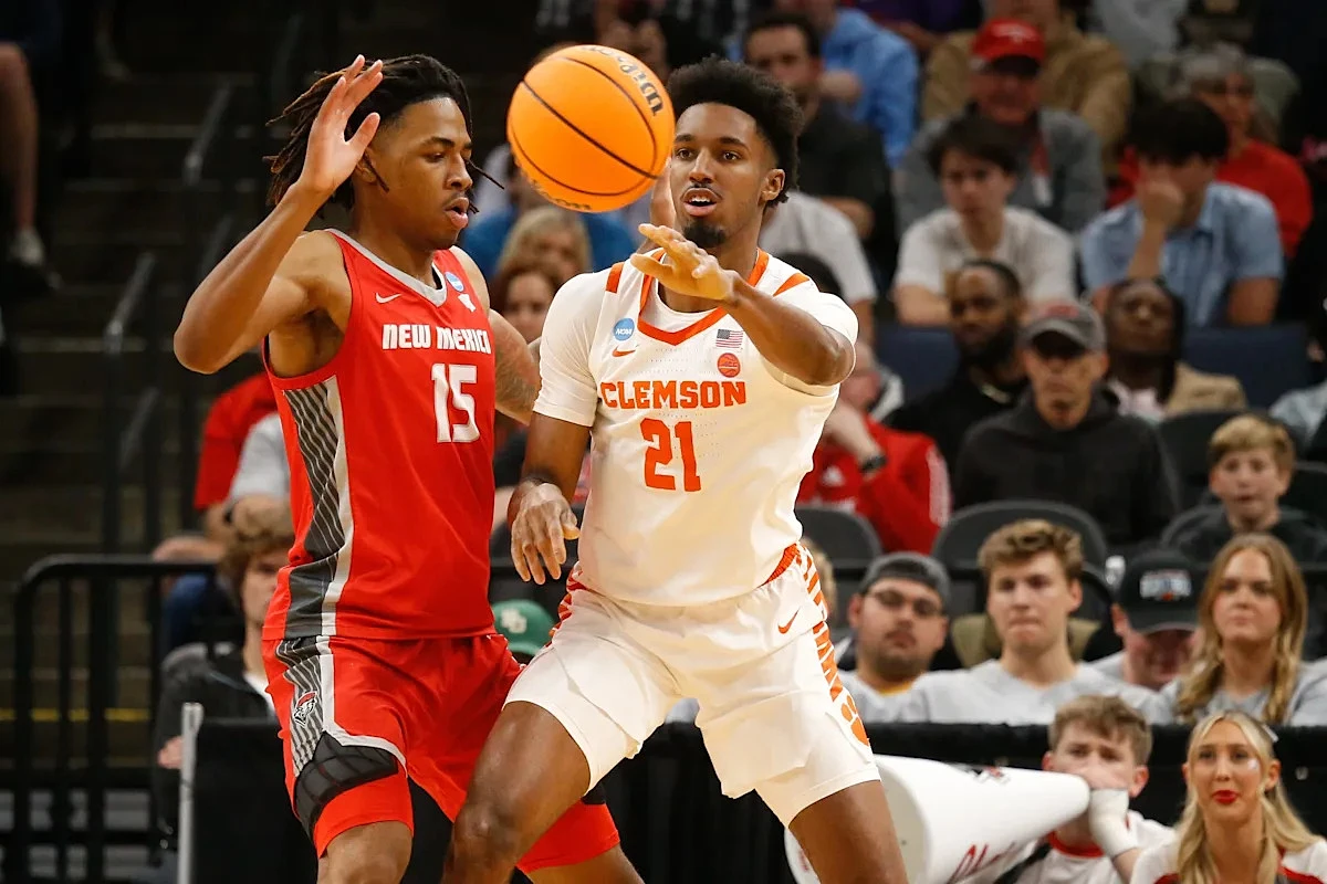 Former Clemson forward Chauncey Wiggins is back in transfer portal