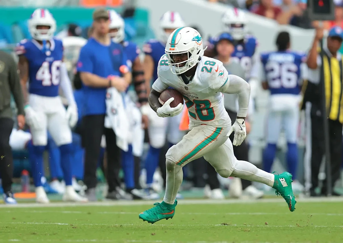 New Dolphins GM compares De'Von Achane to three-time Pro Bowler