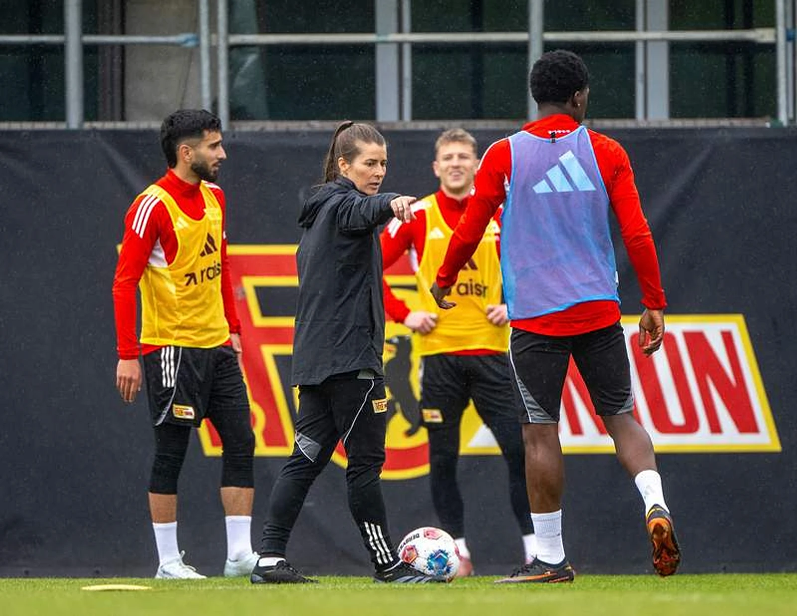 'Great energy' - Marie-Louise Eta starts Union Berlin training
