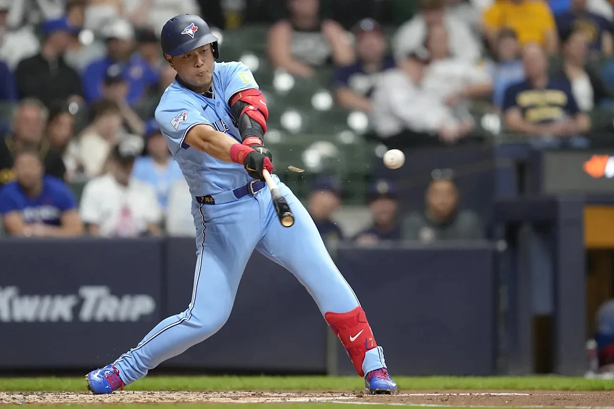 Jays Mount Late Comeback, Win 9-7 in 10 Innings