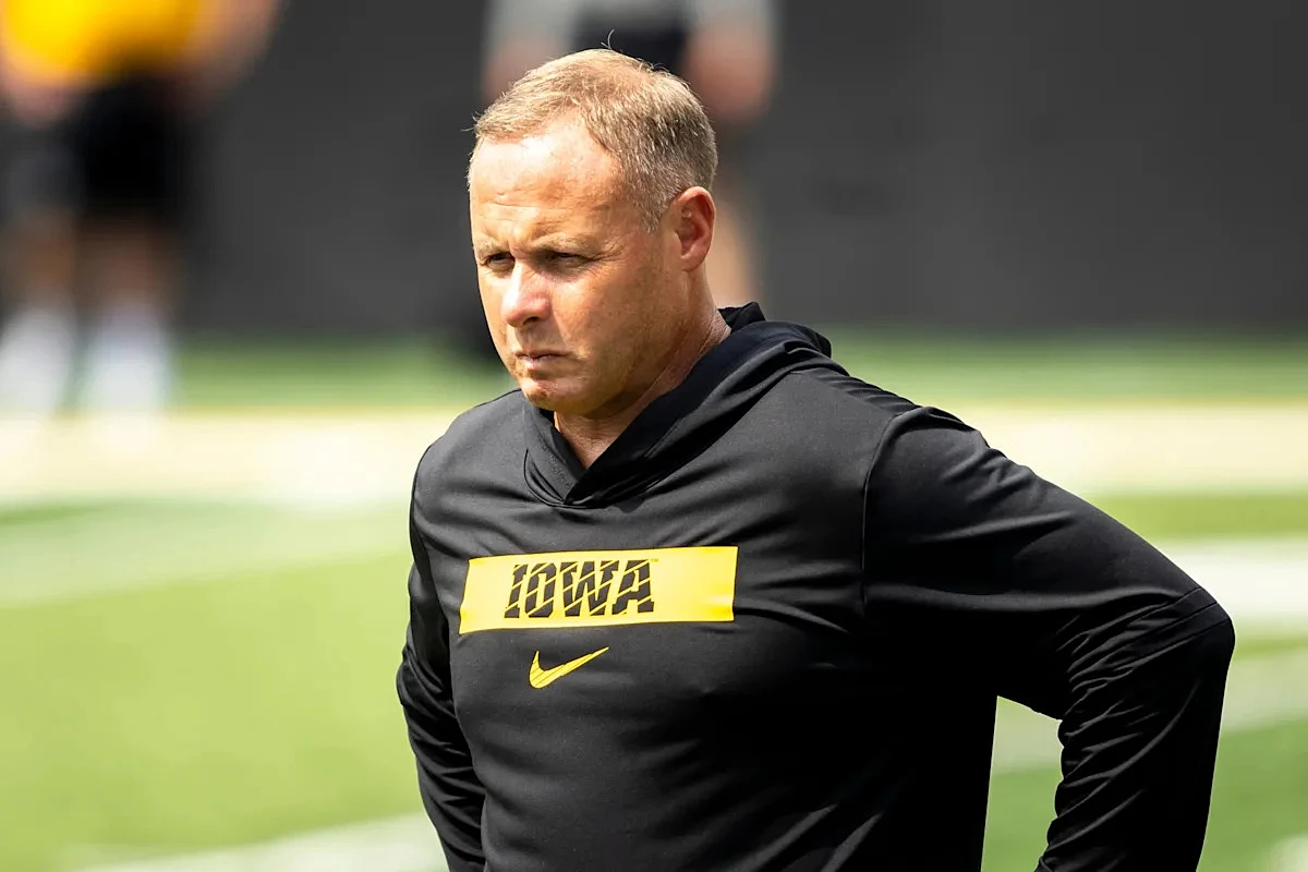 'This is where I want to be': Seth Wallace calling Iowa football home