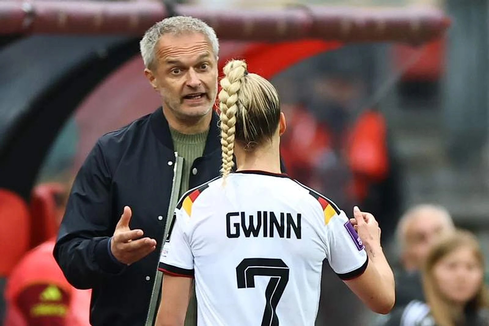Captain Gwinn leaves German women's team with dislocated shoulder