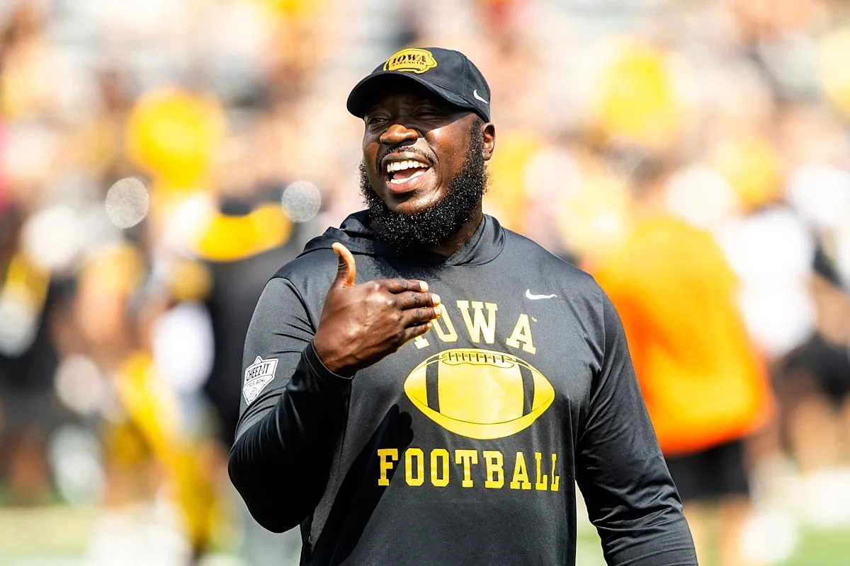 Iowa football offers 2027 three-star TE Ben Kolar