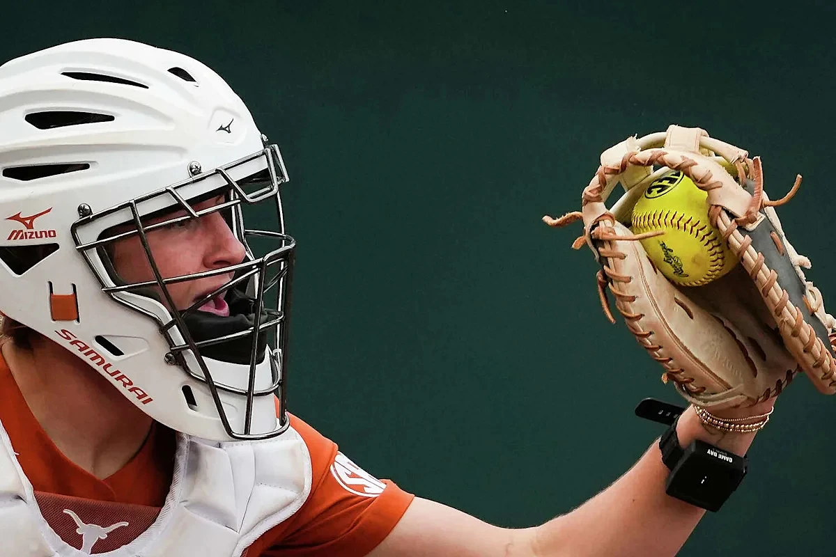 Texas softball grades: Mike White, Longhorns' marks after midway point of SEC schedule