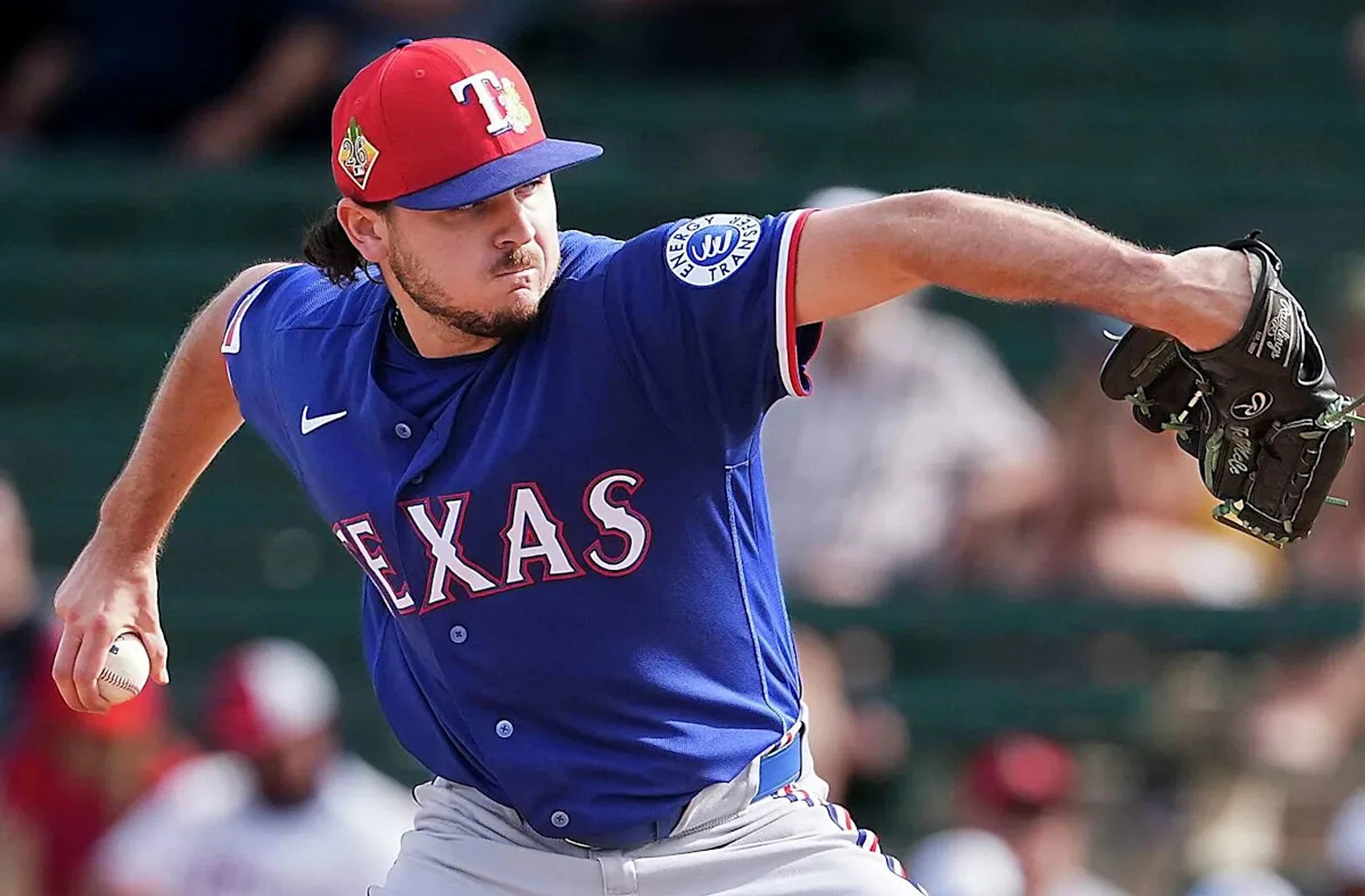 Rangers call up much-needed bullpen reinforcements as Luis Curvelo, Chris Martin head to IL