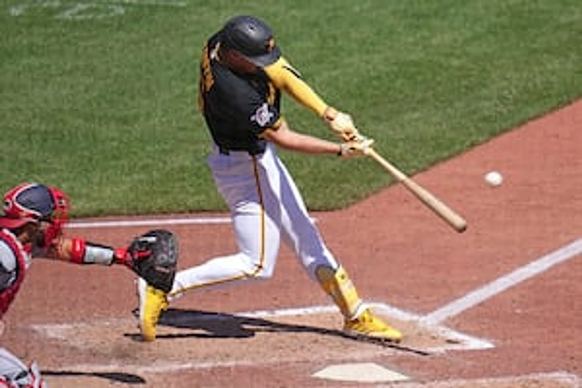 Pirates drop exciting back-and-forth game to Nats; miscues prove costly