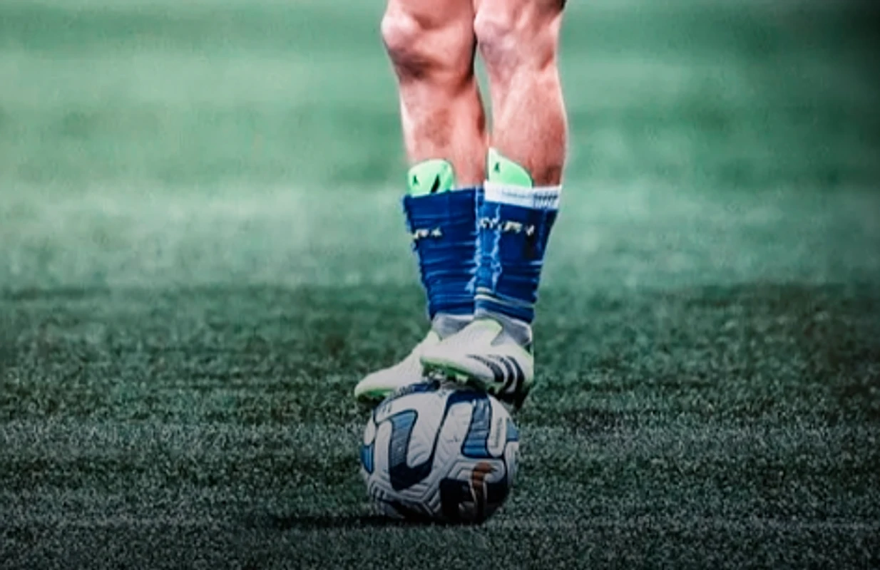 π Lack of respect for the game: Argentina bans standing on the ball