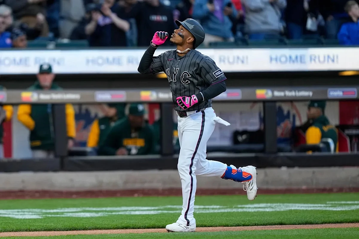 Struggling Mets place infielder Jorge Polanco on the 10-day injured list with a wrist contusion