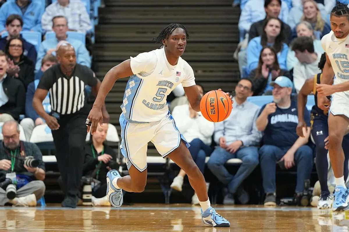 UNC basketball guard announces return to program